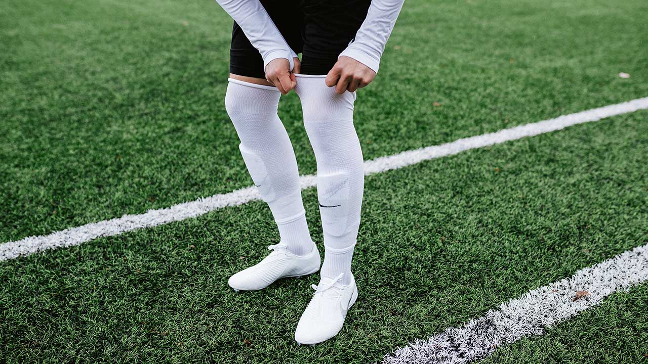 3 conseils pour que les chaussettes de compression améliorent le jeu d'un joueur de football